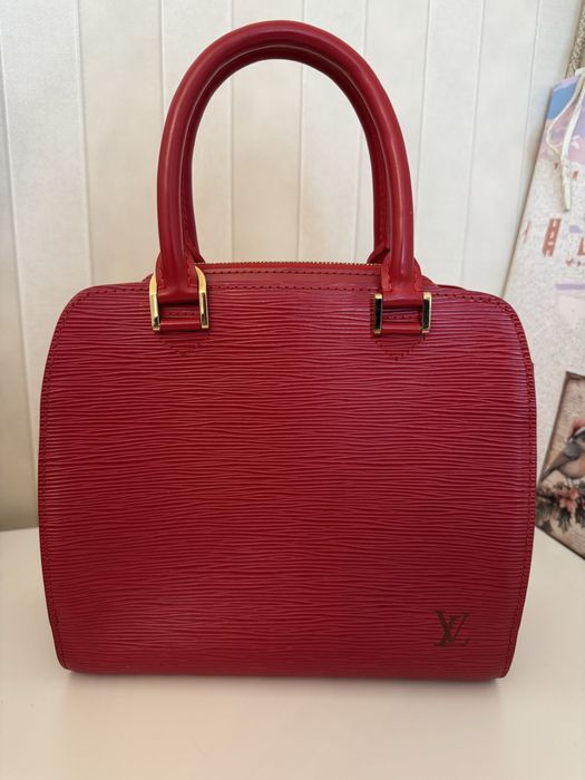 Сумка  Louis Vuitton