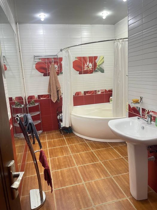 Срочно Чиланзар 3/3/4 Комнаты-Раздельные! 70кв.м Балкон 1,5/6