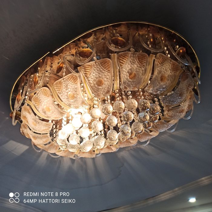 Потолочная люстра с пультом