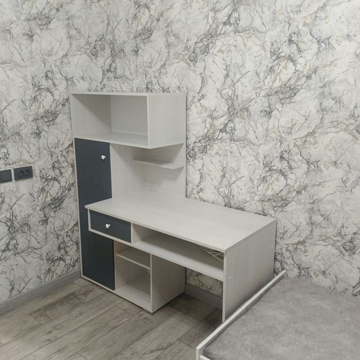 Продам компьютерные стол