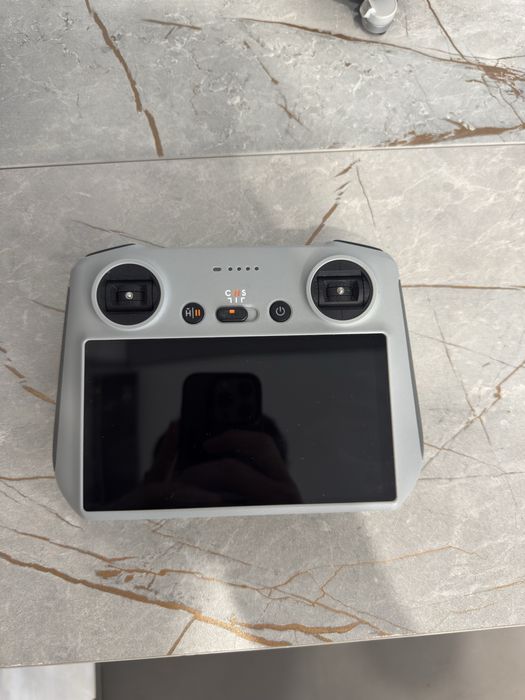 Продам Дрон dji mini 3 pro