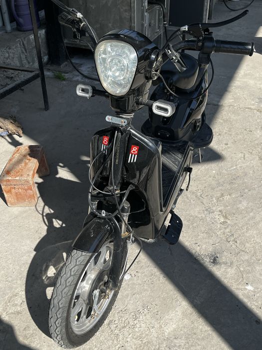 Скутер ск8 2025