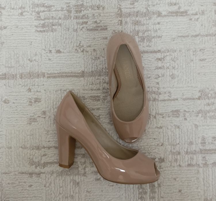 Туфли размер 34 и 35