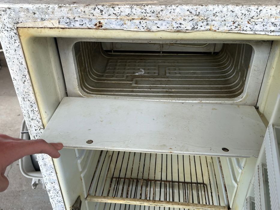 Холодильник советский