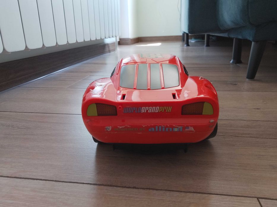 Маркови детски играчки Dickie (камиони и колички и др.)