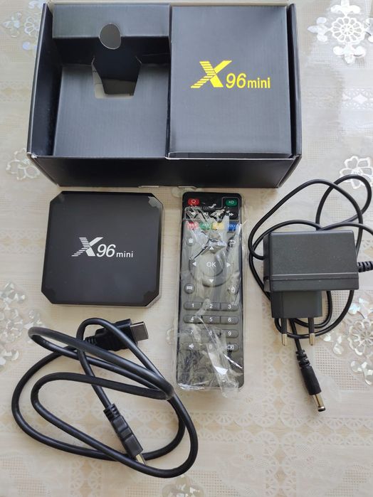 Продам TV приставку (смарт-приставка) X96 mini