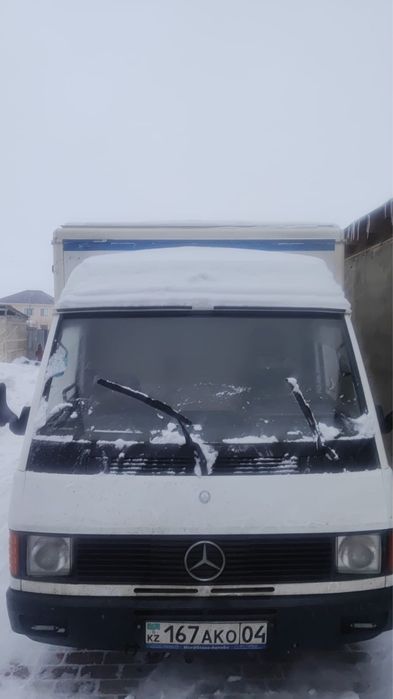 Мерседес мв-100 фудтрак