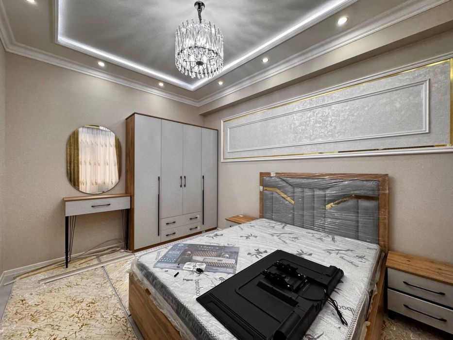 Sotiladi uy 3 xona studiya Vokzalda. Savdosi bor!!!