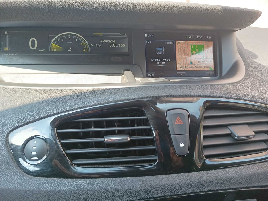RENAULT Grand Scenic 2015 — imagine 9