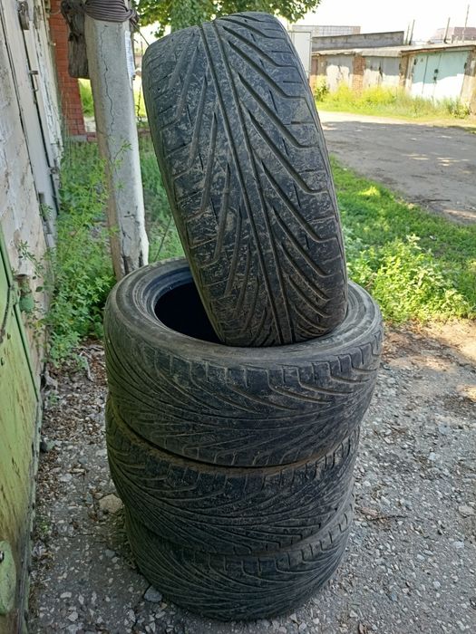 Продам шины 225/50 R16