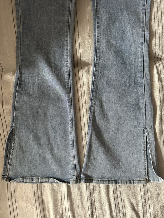 Джинсы клеш женские