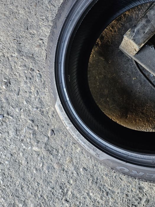 2 anvelope iarna 225 45 18 Pirelli Runflat 2019