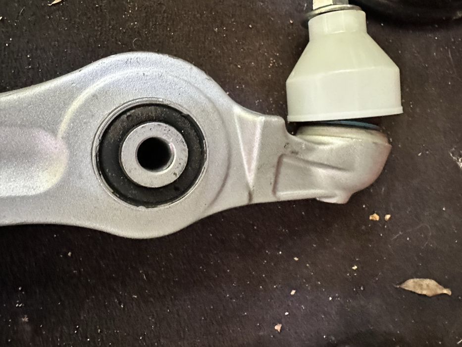 Носачи Audi A6 C5 Avant Quattro