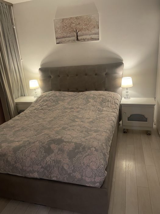 Нощни шкафчета масивно дърво