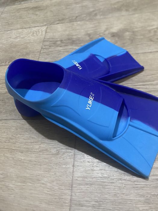 ласты для басейна новые