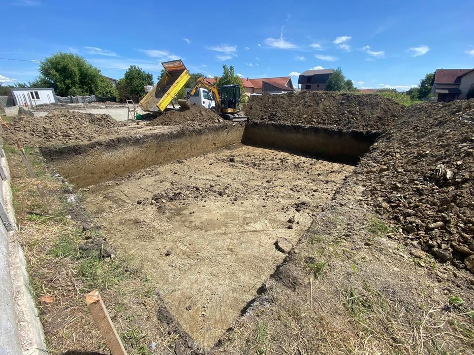 Inchiriere bobcat și miniexcavator / Sapaturi profesionale!