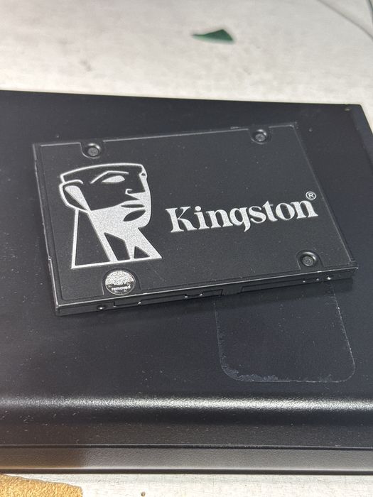 SSD Kingston SKC600 256gb sata 3