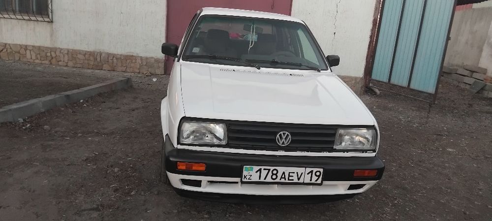 Продам Фолксваген Джетта 1990 г об 1,8