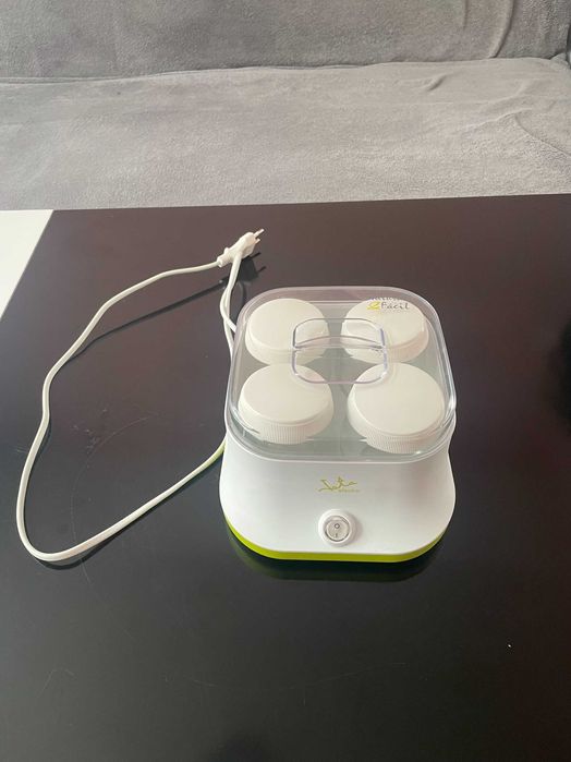 Уред приготвяне на кисело мляко, 4 чаши, Капацитет 0.6 л., Бял/Зелен