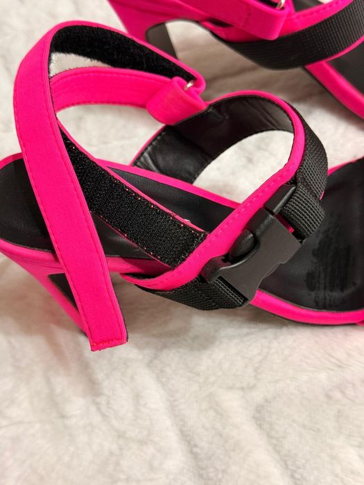 Босоножки от РЕСПЕКТ яркие