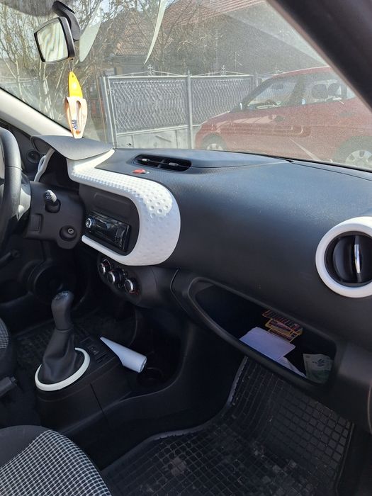 Renault Twingo 2015, 43407 km originali