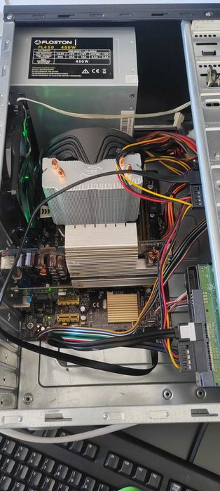 PC Intel i5-4460 12GB DDR3 ssd 120GB hdd 2TB Nvidia GeForce 9600 GT