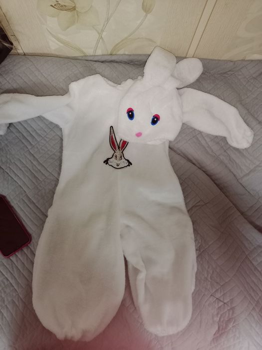 Сдам на прокат зайчий костюм