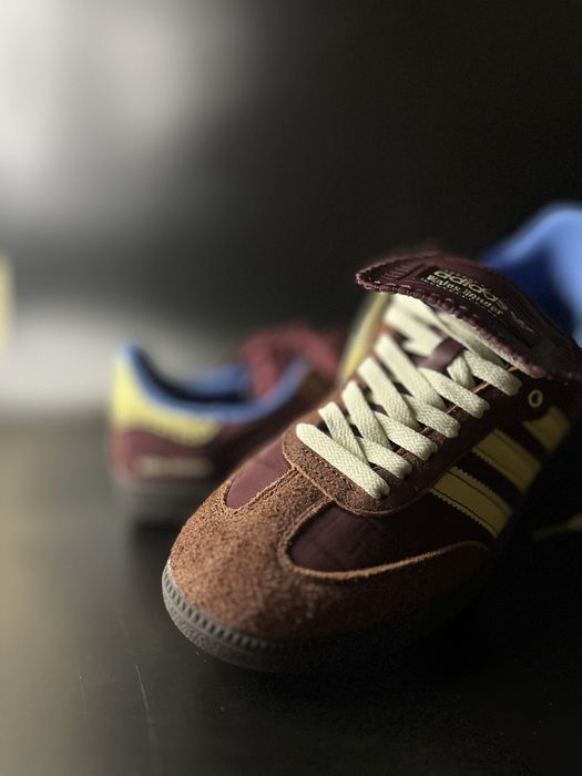 Кросовки adidas крассные