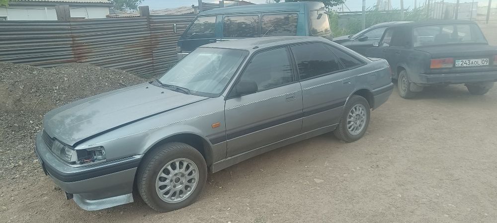 Мазда 626 в идеальном состоянии. Сел уехал.