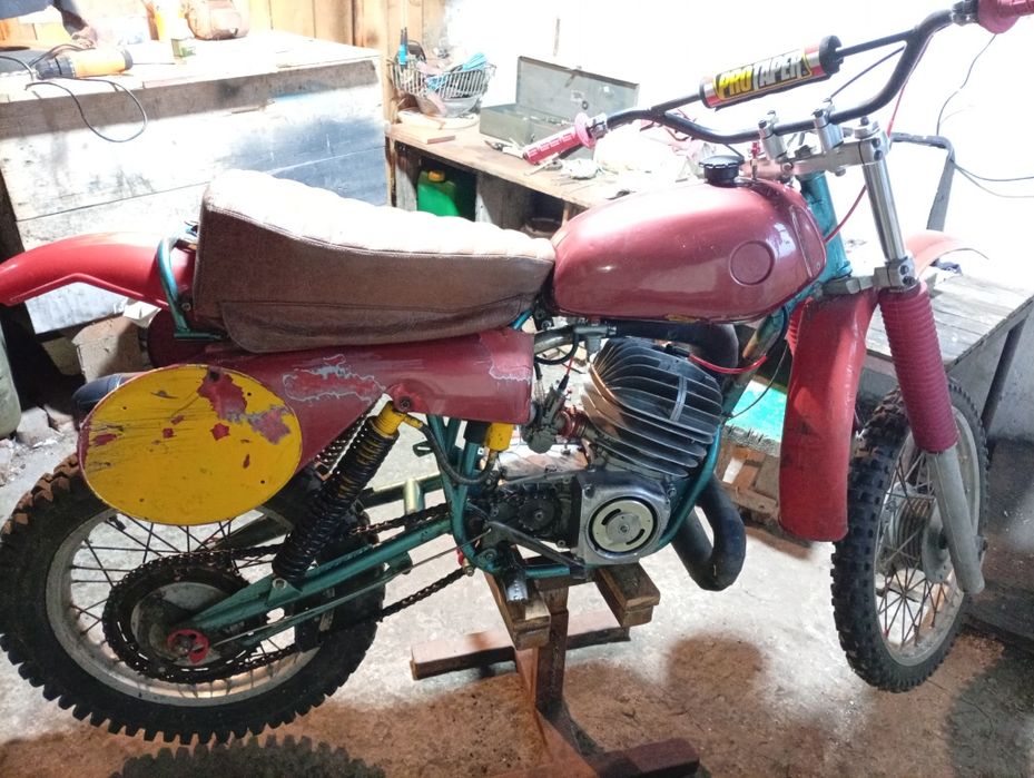 Продам мотоцикл чизет кросс 500