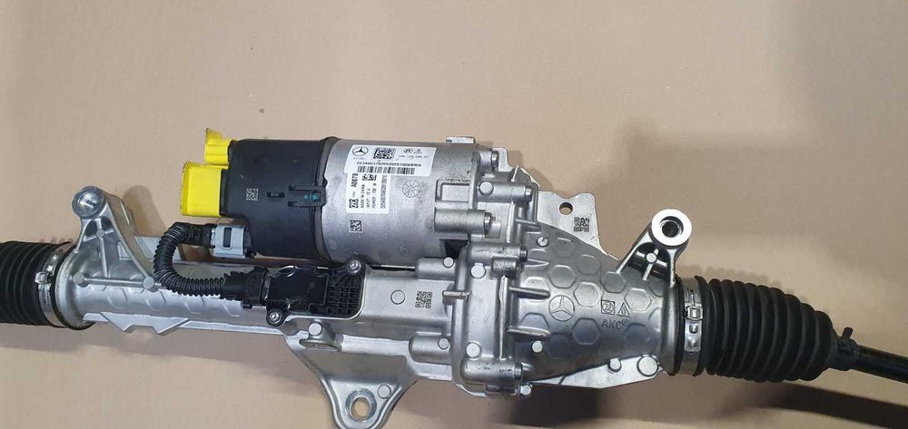 Кормилна рейка заден мост за мерцедес Ес клас MERCEDES S W223 НОВА