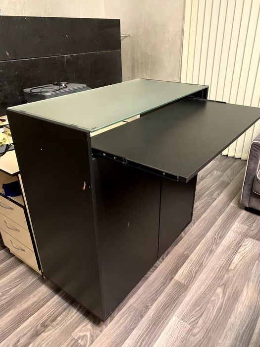 Шкаф Витрина с подсветкой