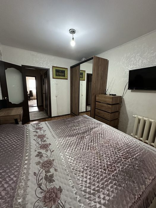 Продам 3-х  комнатную кв