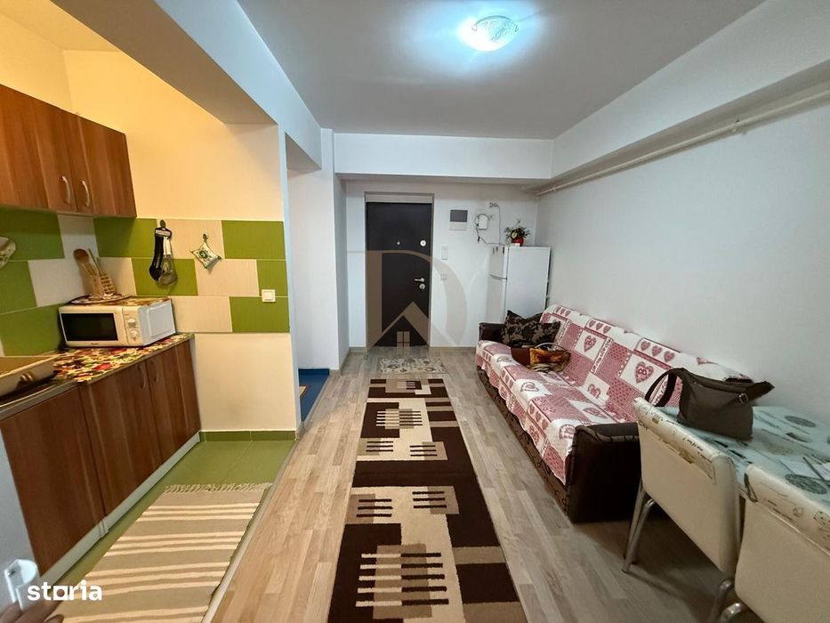 Pacurari - Alpha Bank , 2 camere ,etaj 1, loc de parcare