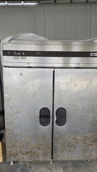 Хладилник професионален  Zanussi