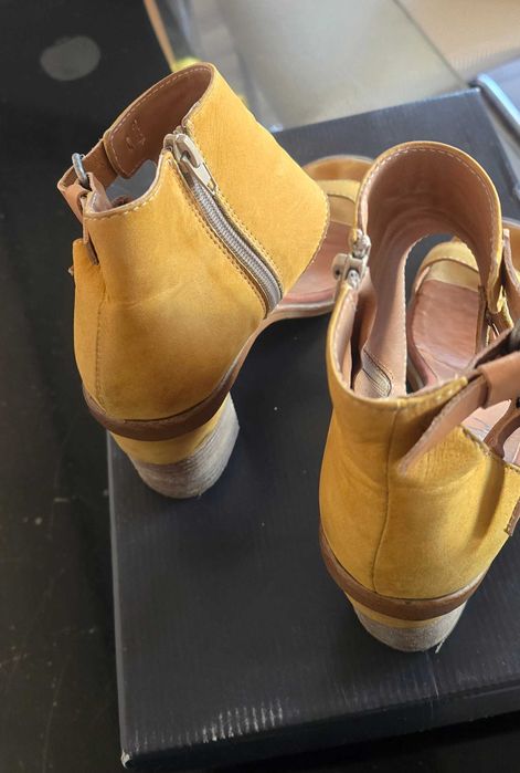 Сандали от естествена кожа INDIGO SHOES