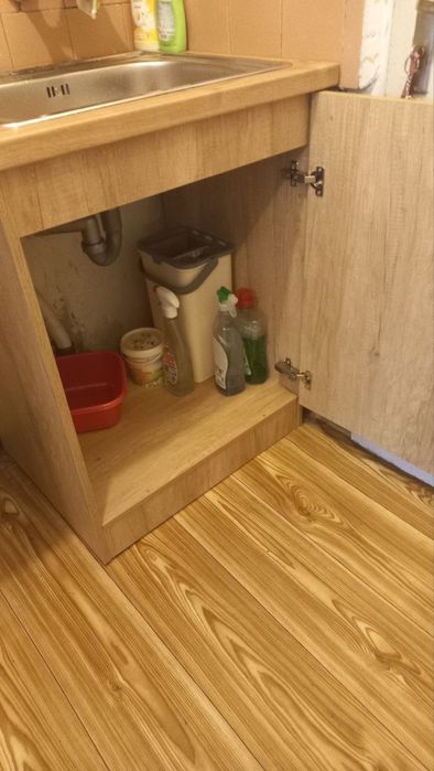 Мивка с голям шкаф