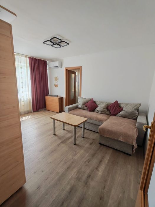 De închiriat Apartament 3 camere Ciresica  lângă universitatea Ovidius.