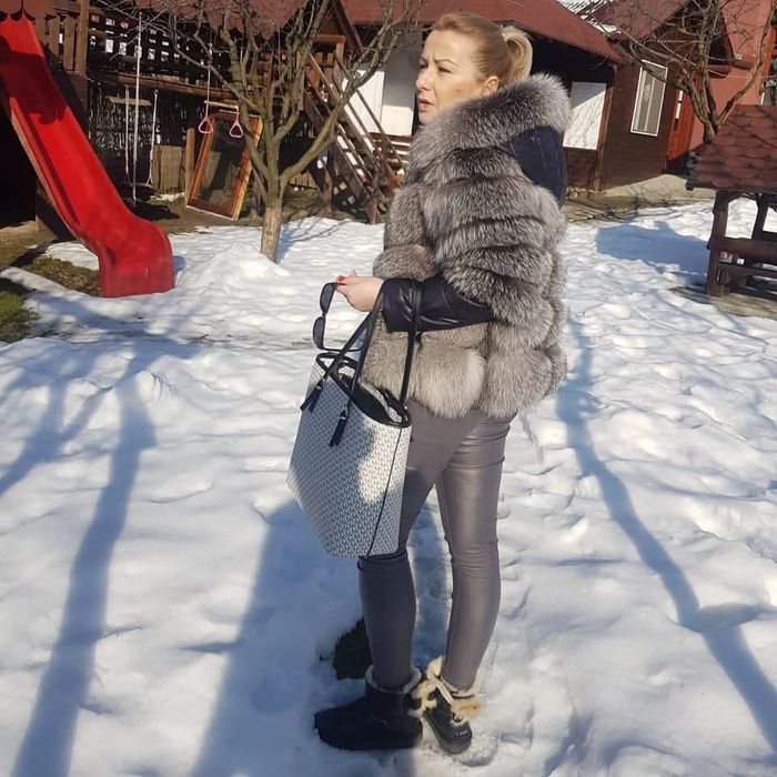 Haina de Blana de Vulpe