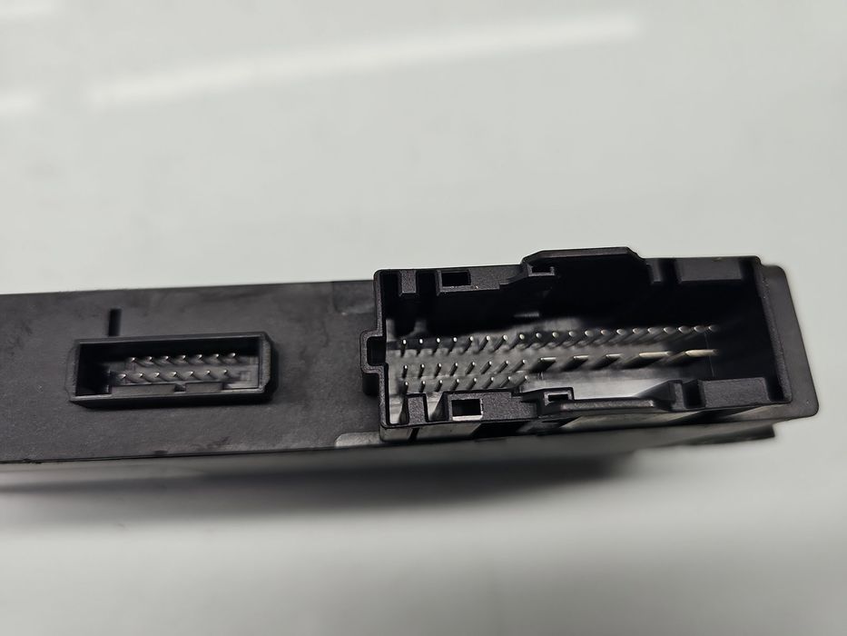 Modul confort Bmw 3 (E90) [Fabr 2005-2011] 9237047-01