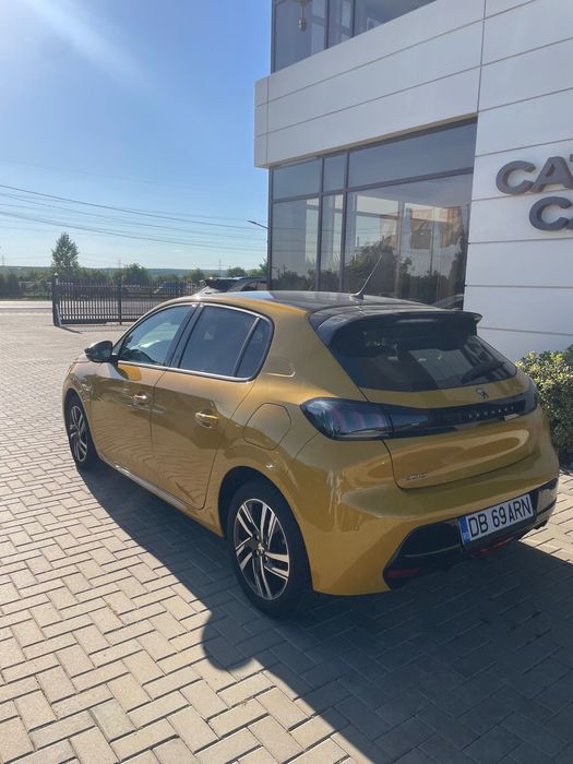 Vand PEUGEOT 208 automat 2022