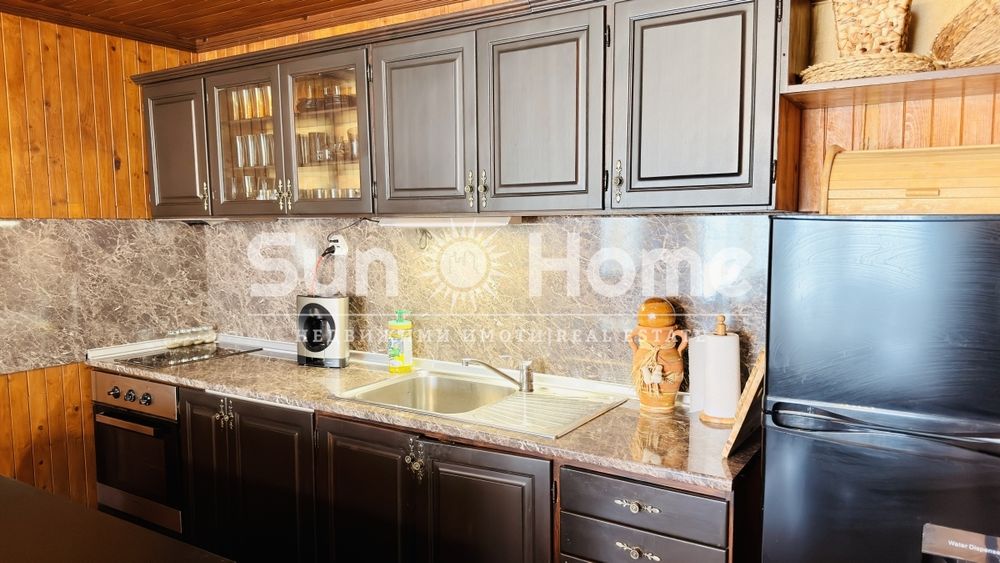 Под наем завършена къща с двор и басейн в с. Мезек, Хасково - 80 кв.м,