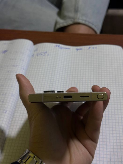 Samsung S24 ultra 12/256