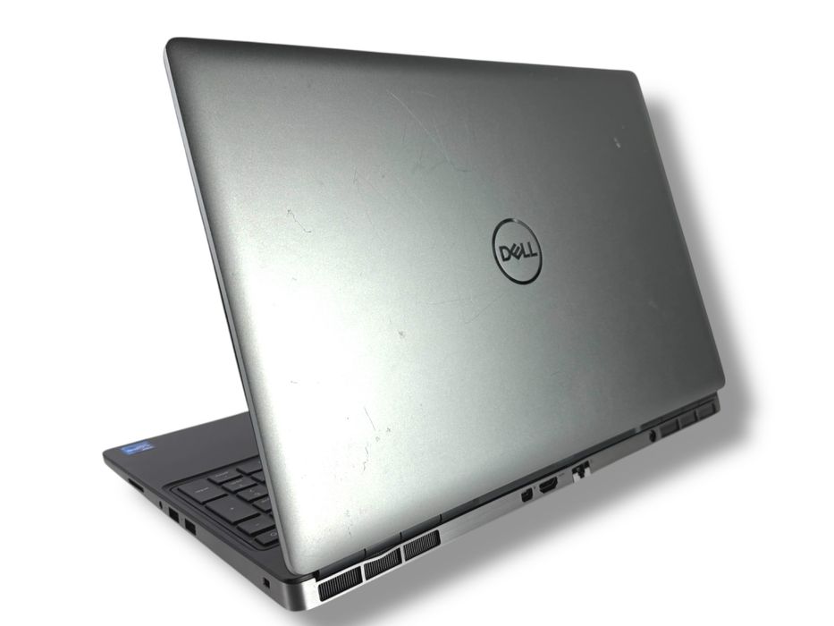 Dell Precision 7560 15,6 4K UHD i7-11850H 32RAM 512GB SSD RTX A3000