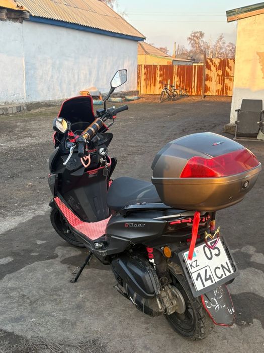 Продам скутер MAXI