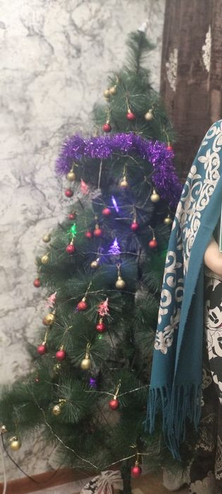 Срочно продам искусственную ёлку.