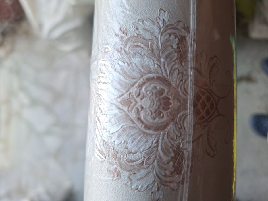 Продавам нови ролки тапети висок клас