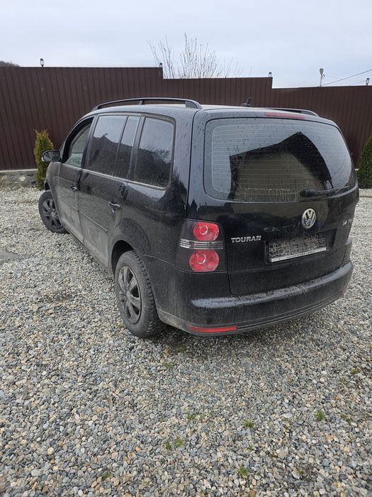 Dezmembrez vw touran