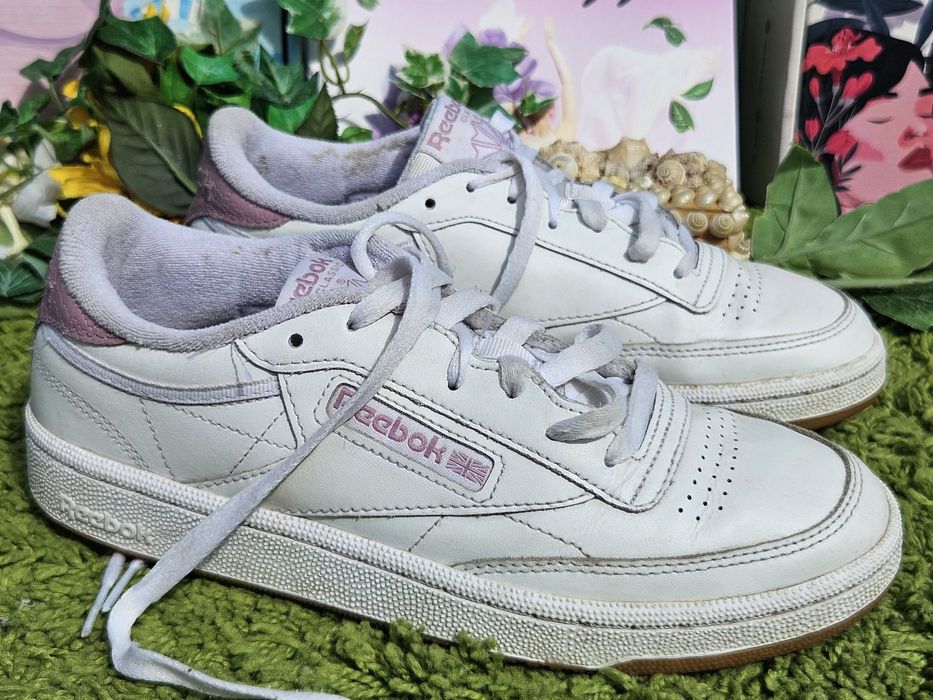 Reebok Classic кецове в бяло лилаво