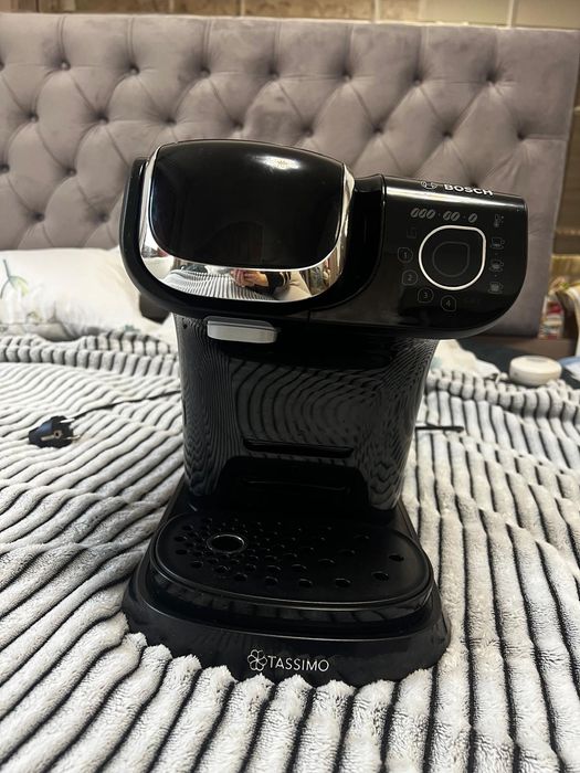 Aparat de cafea cu capsule Bosch Tassimo aproape nou